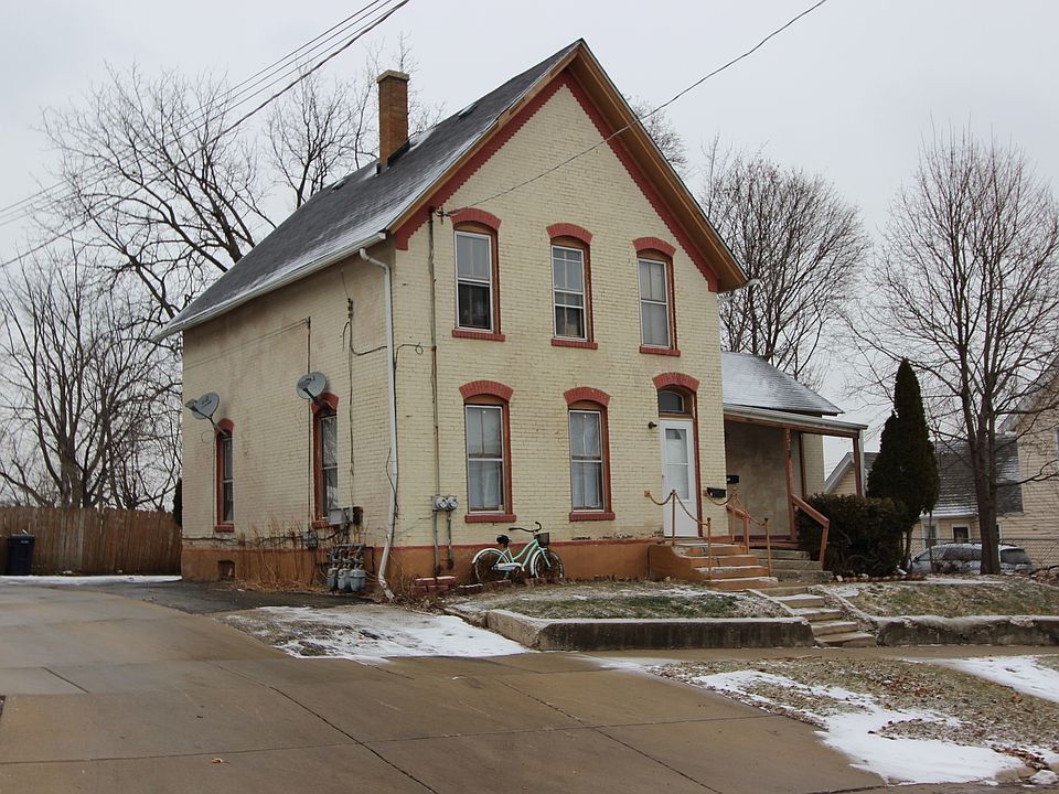 2nd image of 308 Washington St