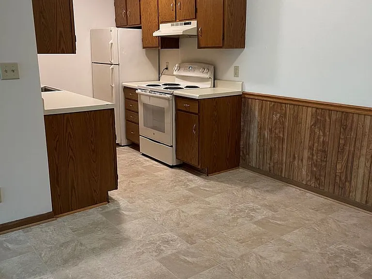 Pineview — Photo 62