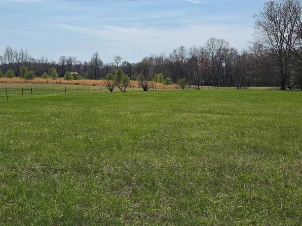 195 NW Ray Cemetery Rd, Sparta, TN 38583