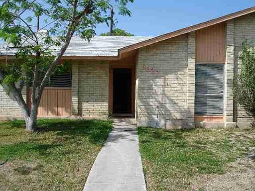 2nd image of 6627 SPRING ROSE DR