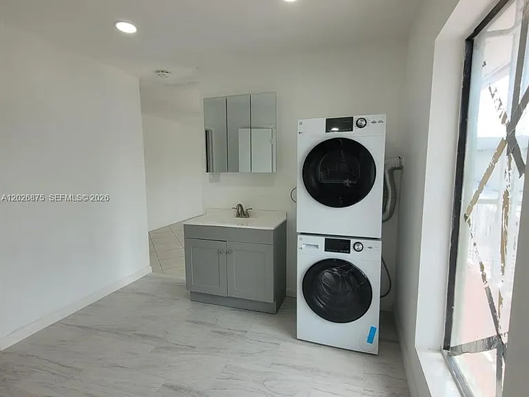 2438 SW 109th Ct — Photo 16