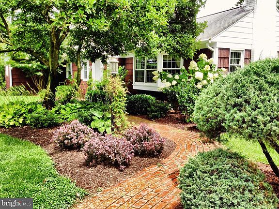 4th image of 32399 Meadow Branch Dr