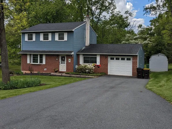 230 Brownstone Dr, Pottstown, PA 19465