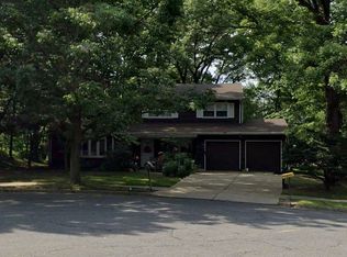 31 Peggy Rd, East Brunswick, NJ 08816