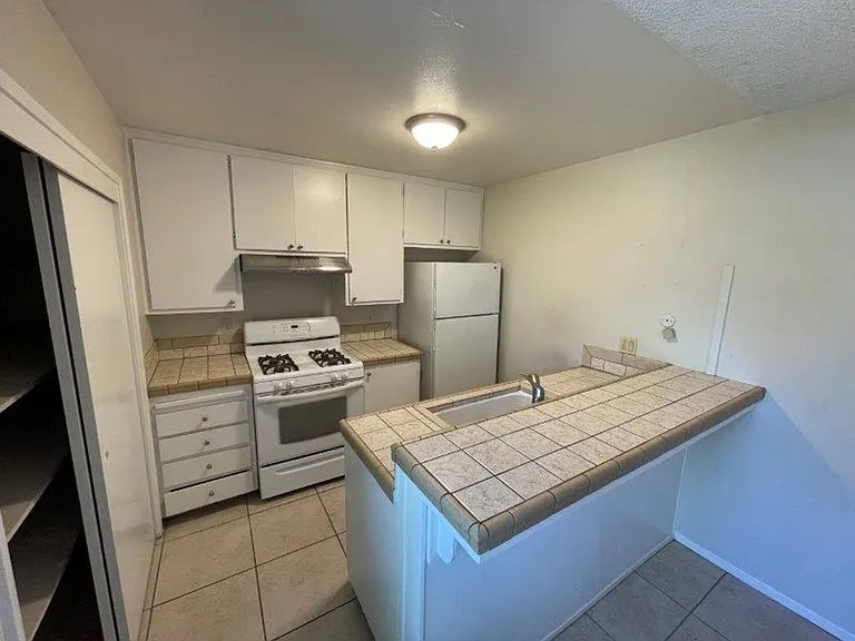 9508 Emerald Park Dr #1 — Photo 6