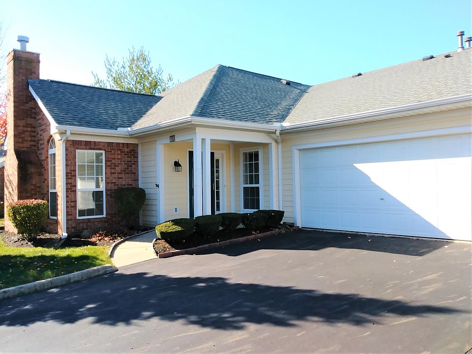 1st image of 115 Orchard Oak Dr