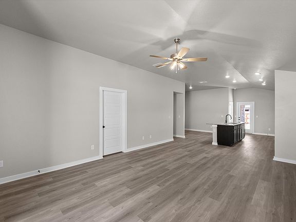3rd image of 3705 Urbana Pl
