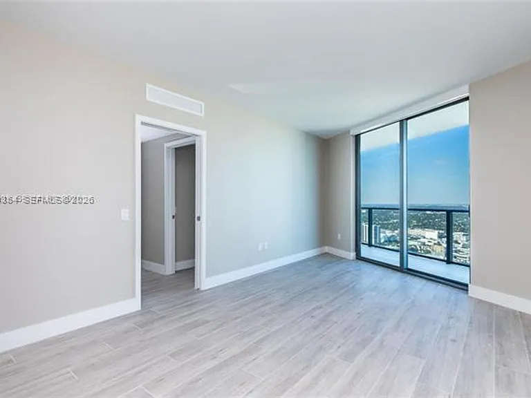 501 NE 31st St #3910 — Photo 15