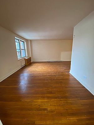 5th image of 86-45 Saint James Ave #L