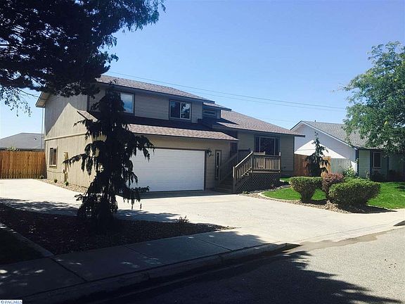 2nd image of 8901 W Deschutes Dr