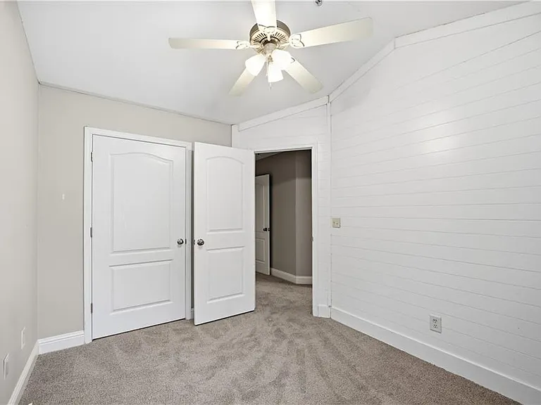 211 Oconee River Cir — Photo 19