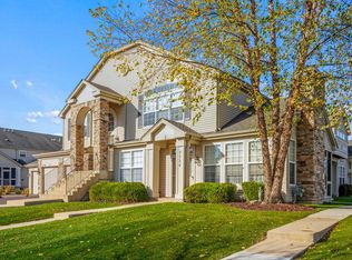 2724 Acorn Ct, Dundee, IL 60118