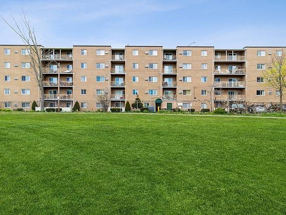 2nd image of 20 Camelot Way #1-2F