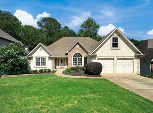 1024 Fairview Club Cir, Dacula, GA 30019
