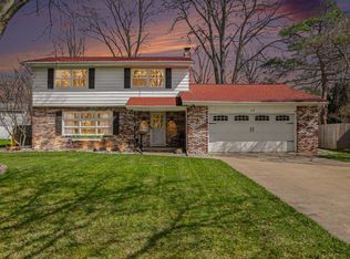 632 Wilson Dr, Midland, MI 48642