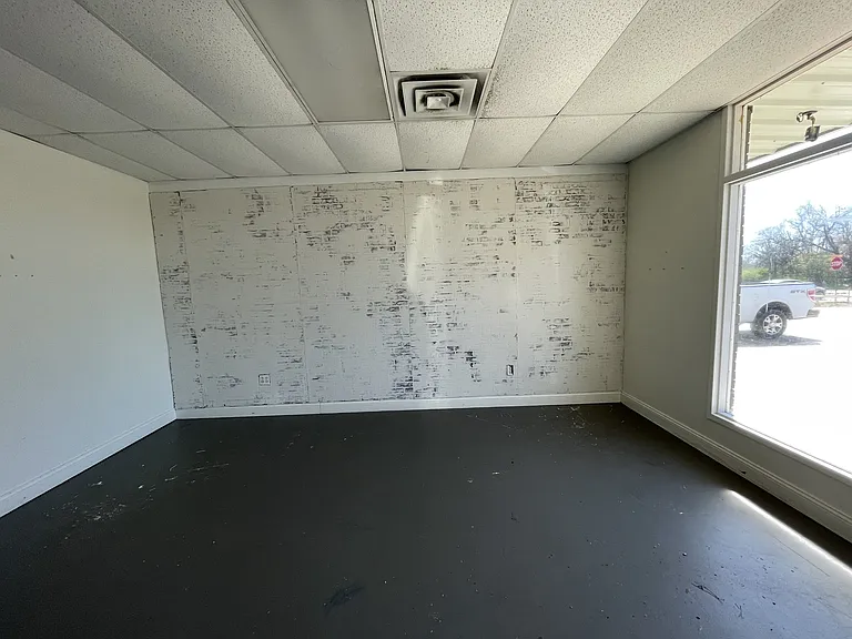 705 S Roland Rd #4 — Photo 10