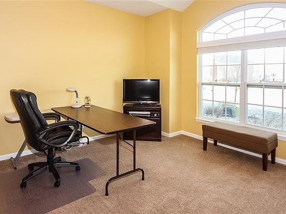 5th image of 6177 Silver Maple Way