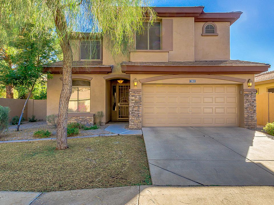 1st image of 1913 W Olive Way