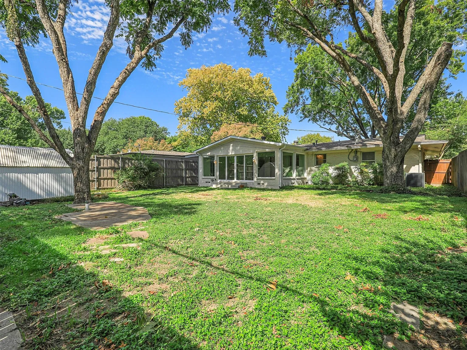3 bed, 1600 sqft, $3,100 — Photo 4