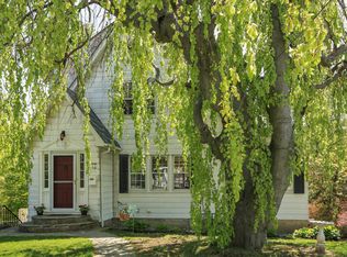 11 Mohegan Rd, Ossining, NY 10562