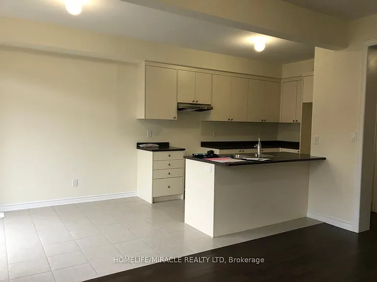 25 Closson Dr — Photo 7