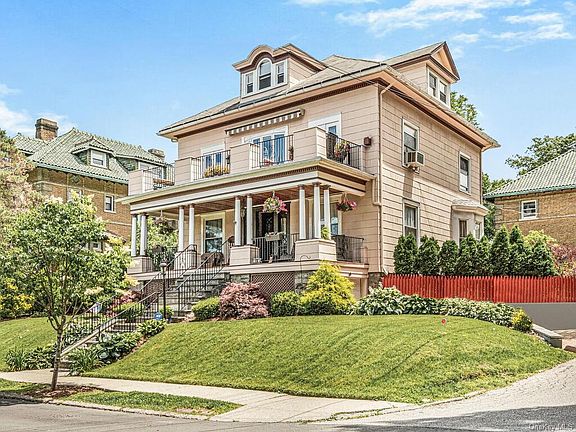 2nd image of 116 Sunnyside Dr