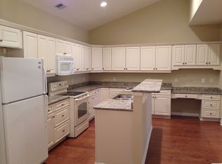 57 Valley Way Cir SE, Huntsville, AL 35802