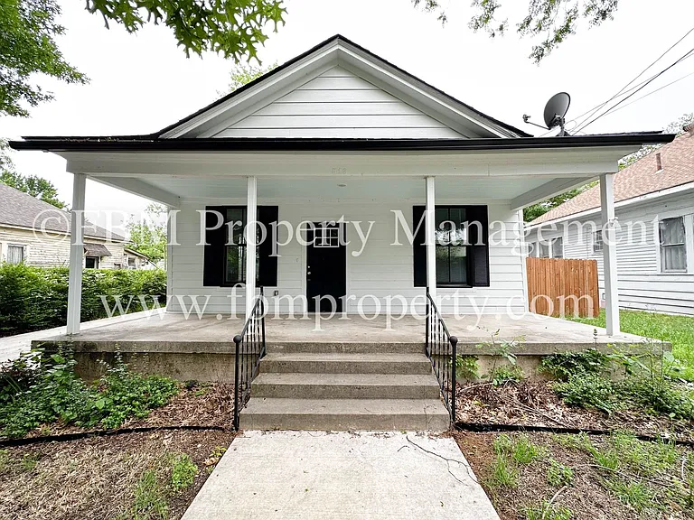 513 Water St — Photo 2