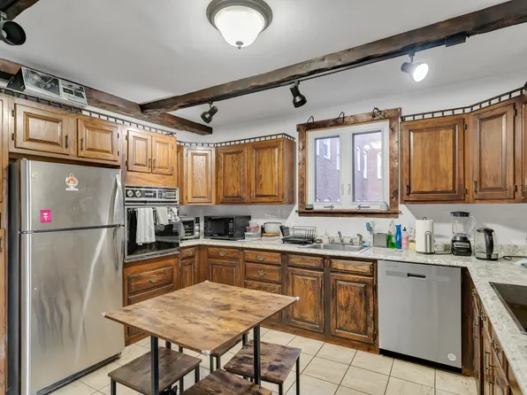 98 Cypress St #1, Brookline, MA 02445