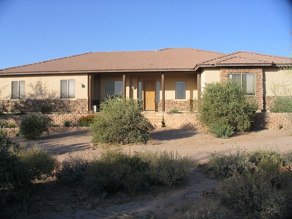 CUSTOM ON 1 1/4 ACRE