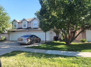 7327 SW 23rd St, Topeka, KS 66614