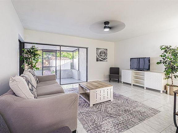 4th image of 10305 BRAMBLEWOOD PLACE
