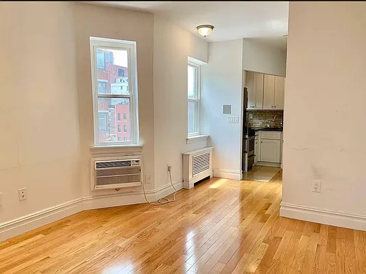 Rented by CitySites Real Estate Group | media 2