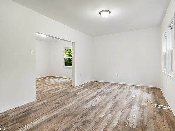 3rd image of 112 Pompton Ave Floor 1