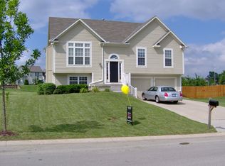 21200 W 119th Ter, Olathe, KS 66061