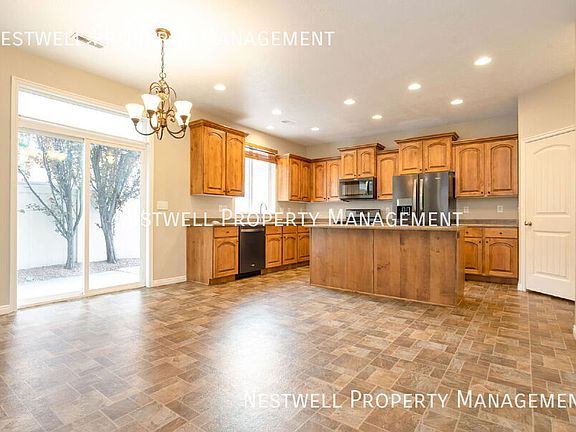 2nd image of 1072 N Skipton Dr