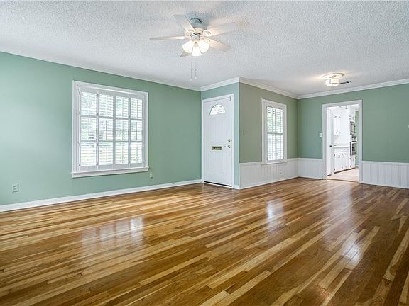 5th image of 4009 Trail Lake Dr