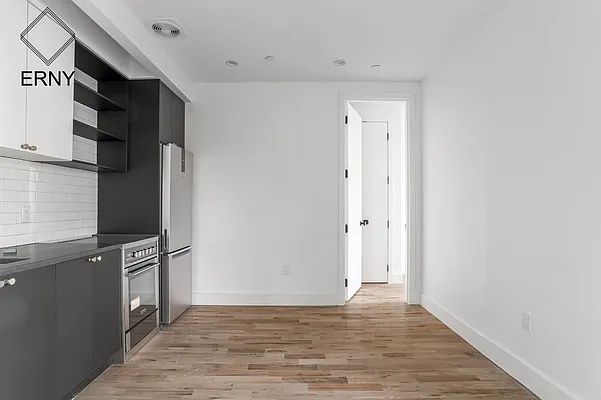 Rented by ERNY LLC | media 1