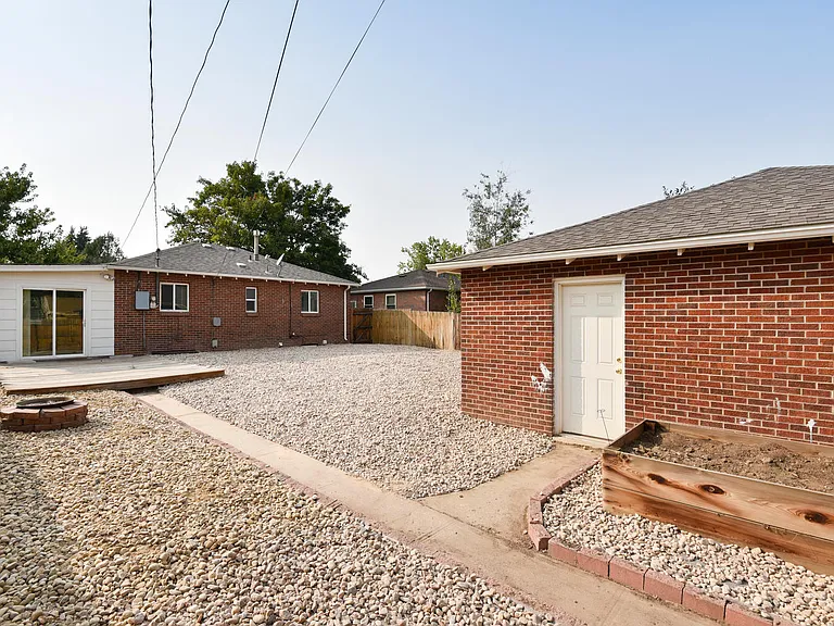 3208 Niagara St — Photo 31
