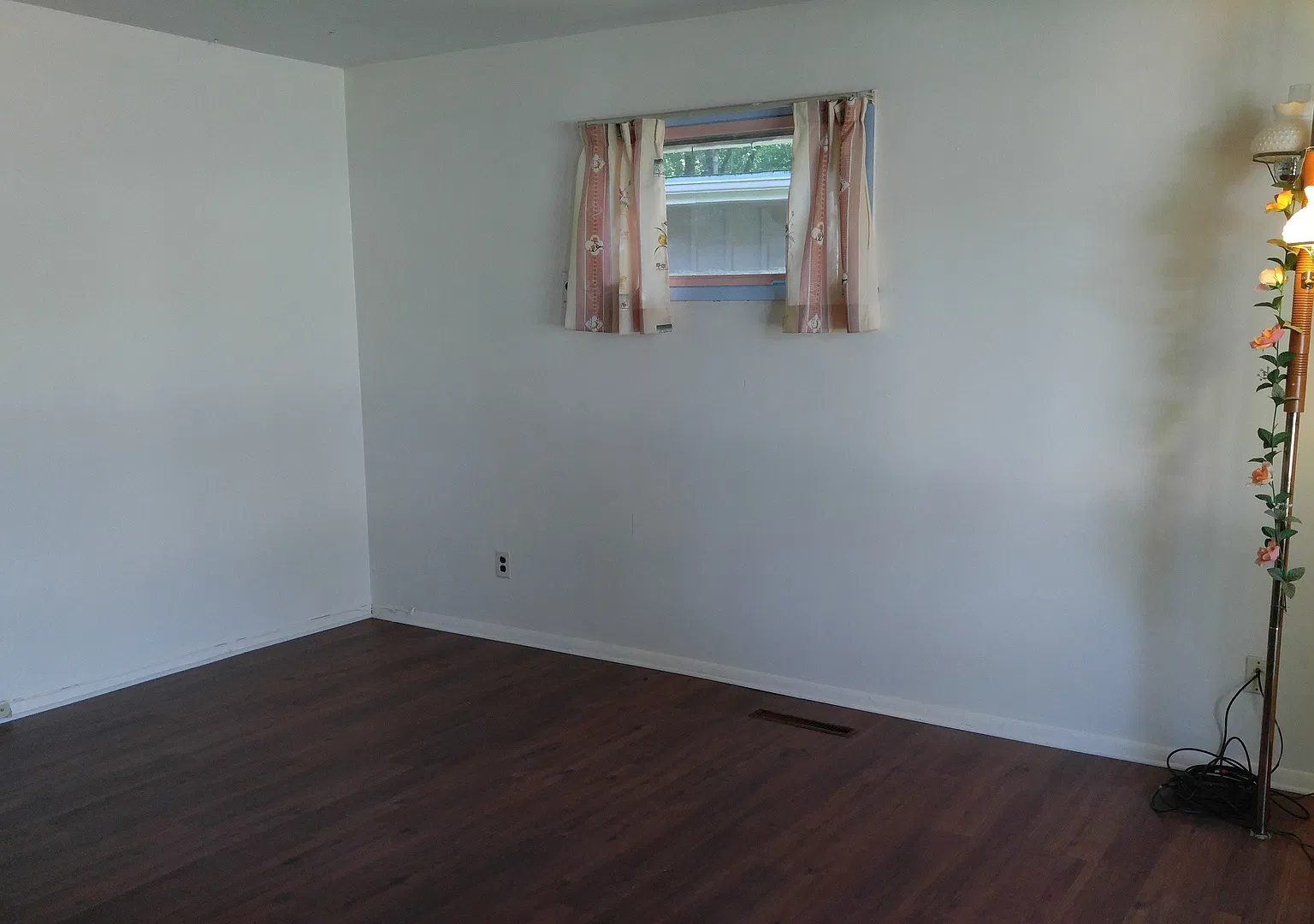 Nice 3BR 1.5 bath home. Won't last! — Photo 2