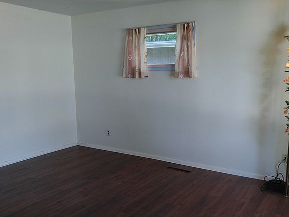 2nd image of 1544 SW 23rd St