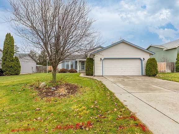 3rd image of 20016 E Grace Ln