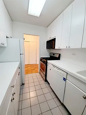 Rented by MEIER | media 4