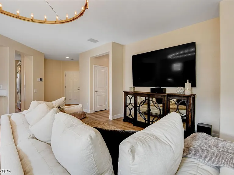 2649 Rue Marquette Ave — Photo 12