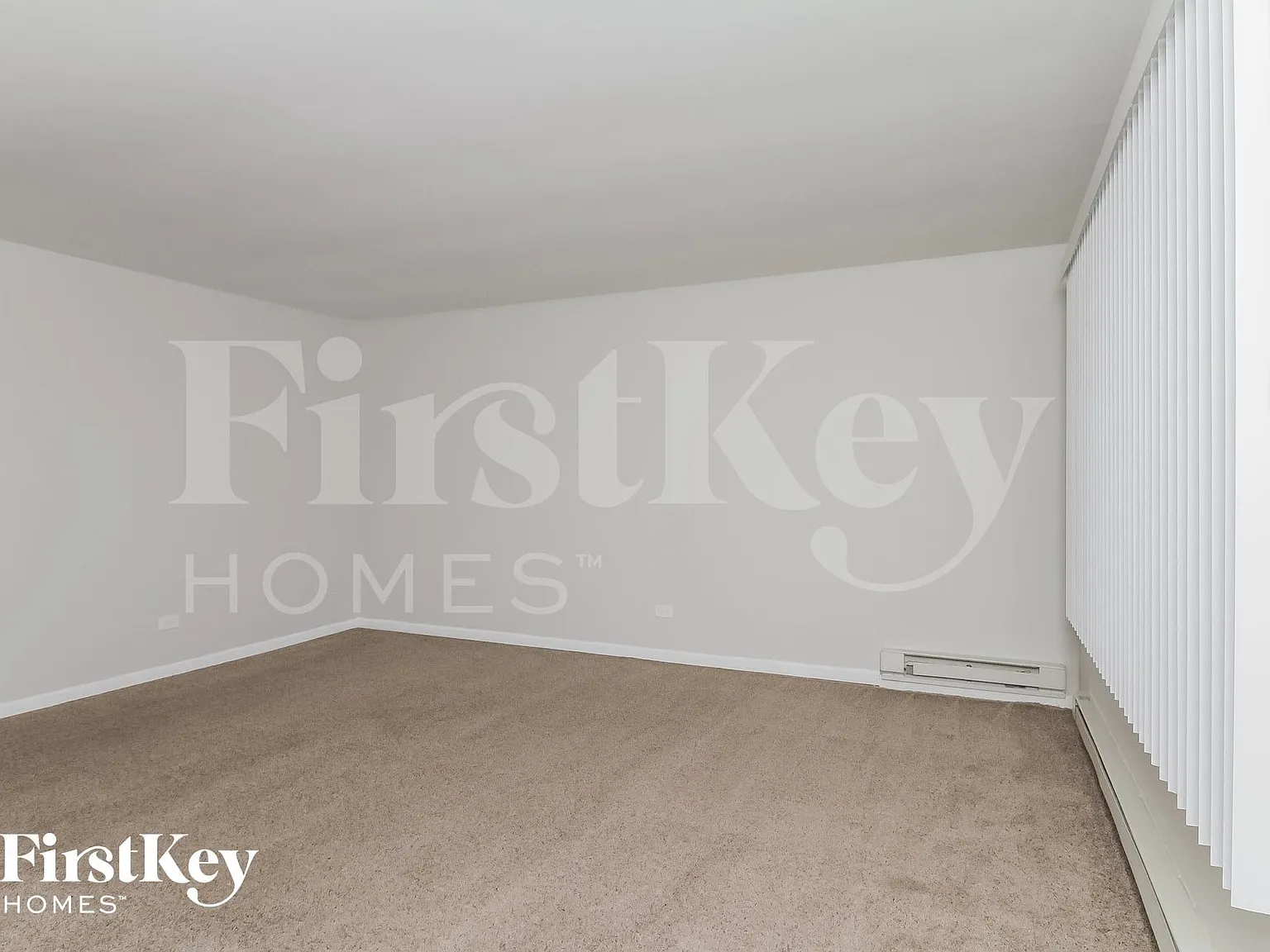 3 bed, 1.5 bath, 1364 sqft, $2,675 — Photo 3