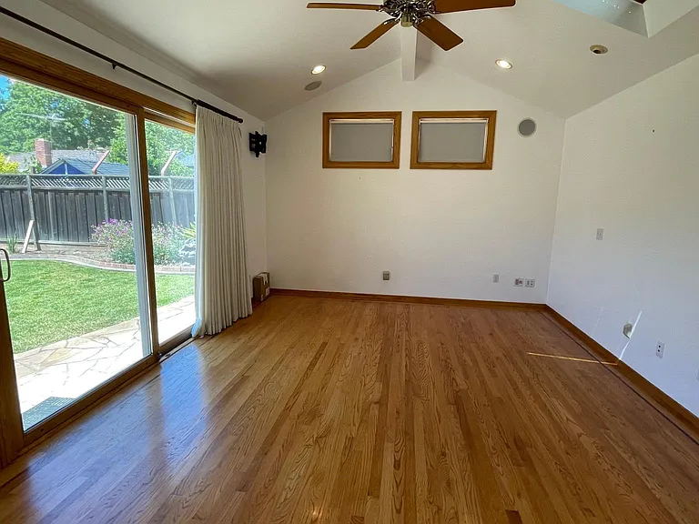891 Mango Ave — Photo 34