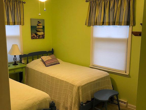 Upstairs bedroom, 2 of 2