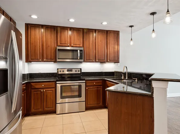630 SW 1st Avenue, Pompano Beach, FL 33060
