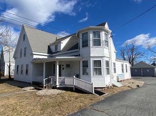 52 School St, Hyannis, MA 02601