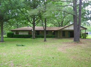 393 County Road 44140, Powderly, TX 75473